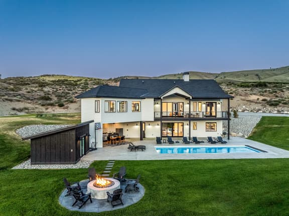 Riley Estates - Image 1